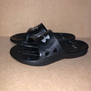 under armour men's locker iii slide cross-trainer shoe